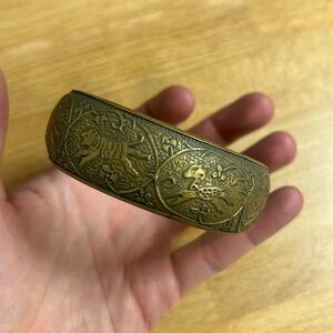 Vintage Moroccan boho ethnic Berber bracelet bronze tone tiger bangle circle